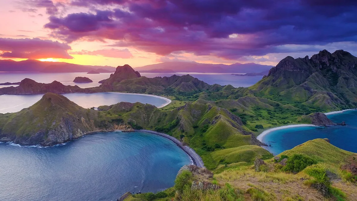 The sunset at Padar Island