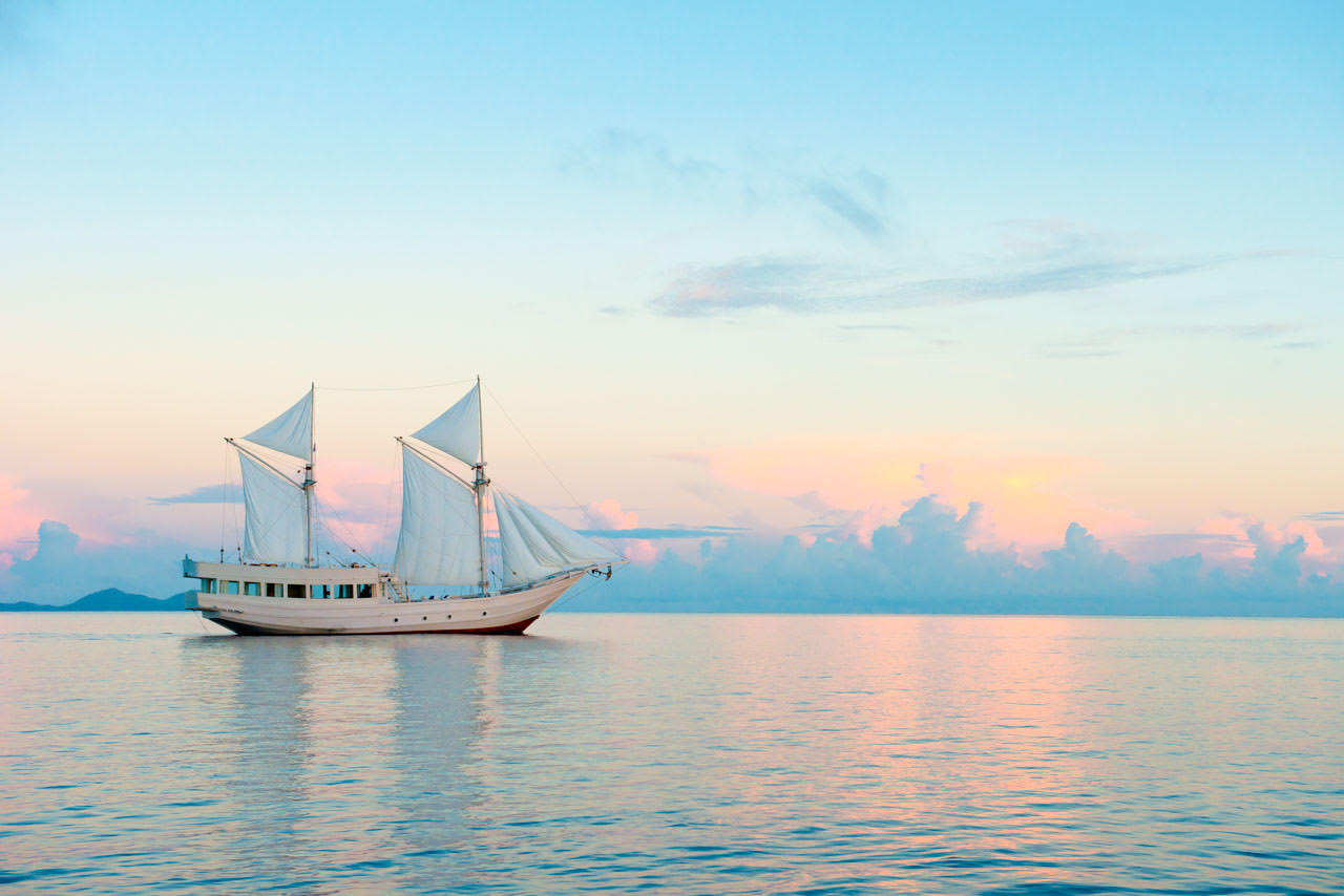 The luxury yacht charter: ALEXA in Komodo