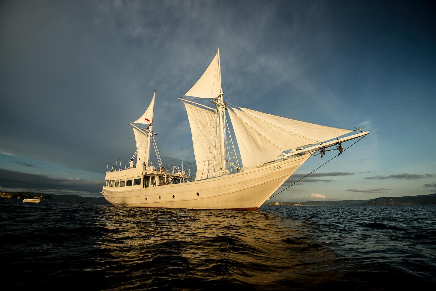 ALEXA Private Cruises sailing through Komodo National Park
